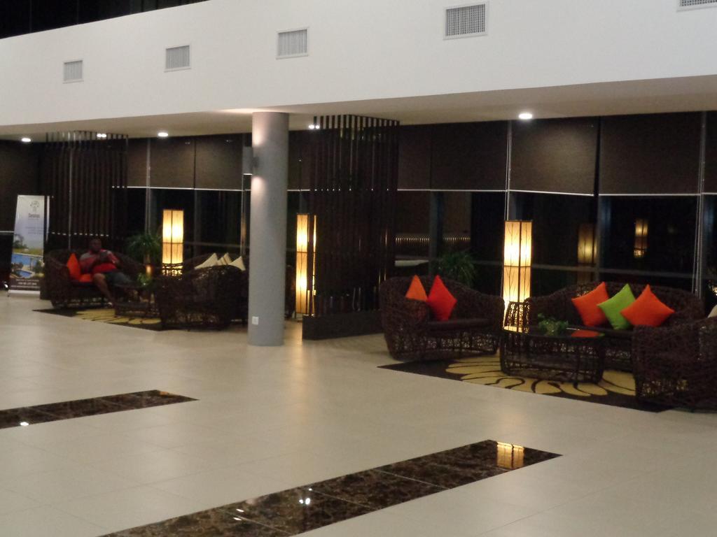 Samalaju Resort Hotel Бинтулу Экстерьер фото