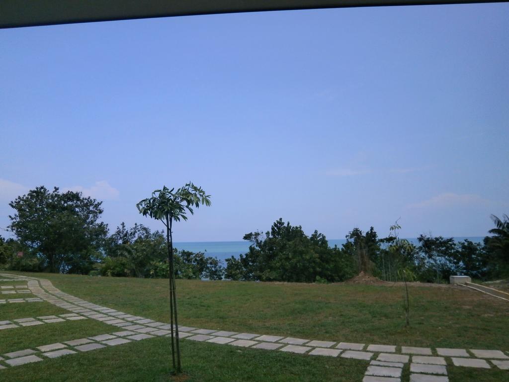 Samalaju Resort Hotel Бинтулу Экстерьер фото