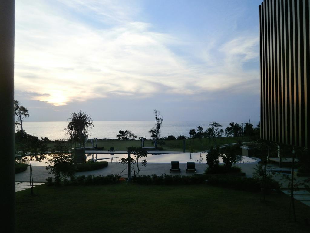 Samalaju Resort Hotel Бинтулу Экстерьер фото
