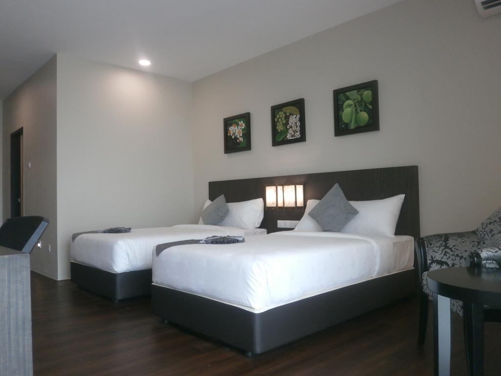 Samalaju Resort Hotel Бинтулу Номер фото